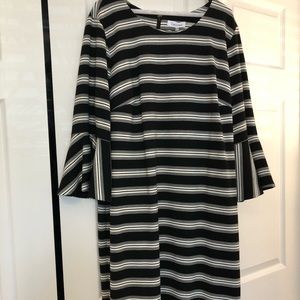 Calvin Klein black and white striped bell sleeve dress size 18w